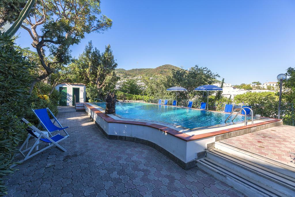 Hotel Vittoria Ischia Esterno foto