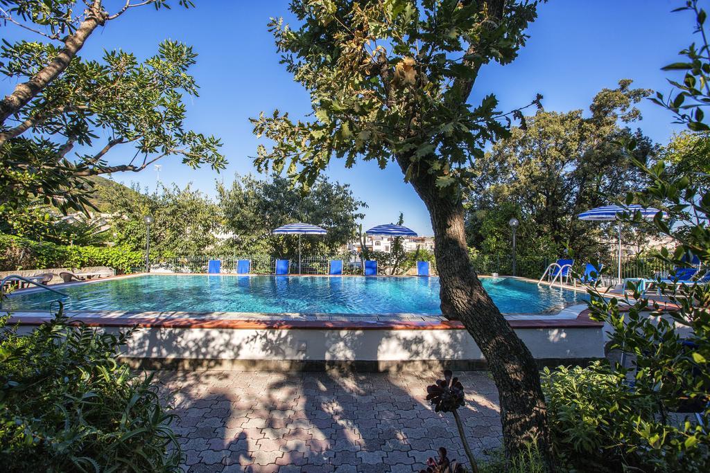 Hotel Vittoria Ischia Esterno foto