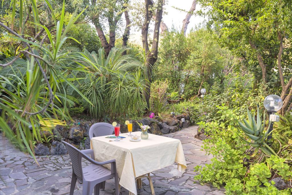 Hotel Vittoria Ischia Esterno foto