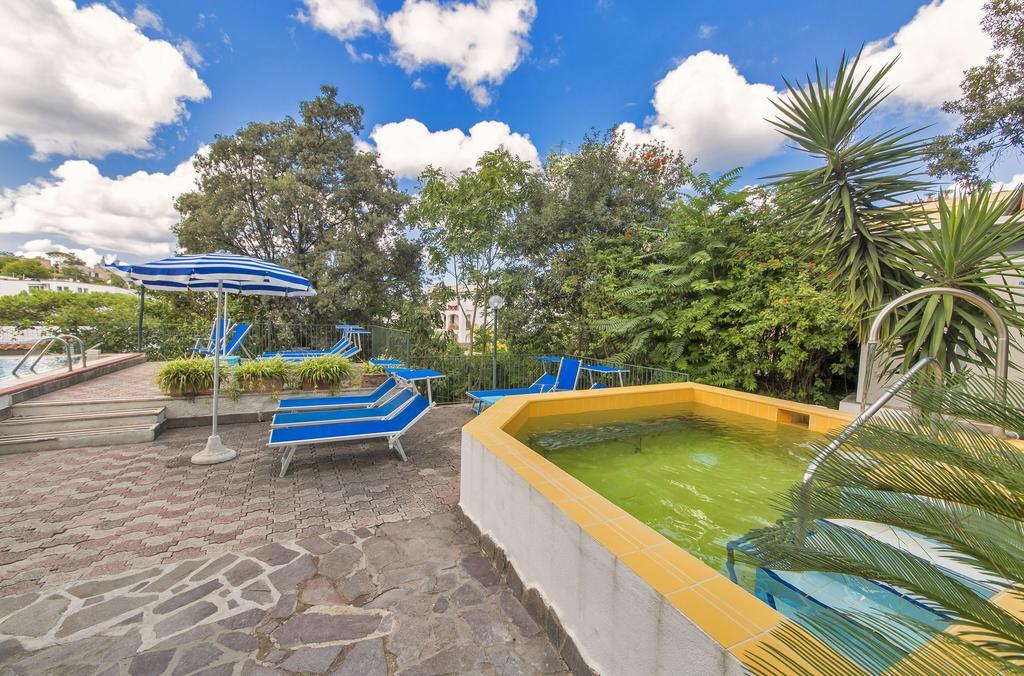 Hotel Vittoria Ischia Esterno foto