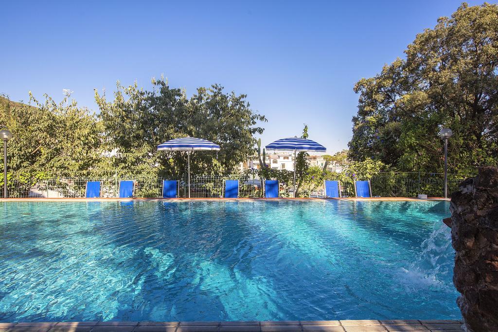 Hotel Vittoria Ischia Esterno foto
